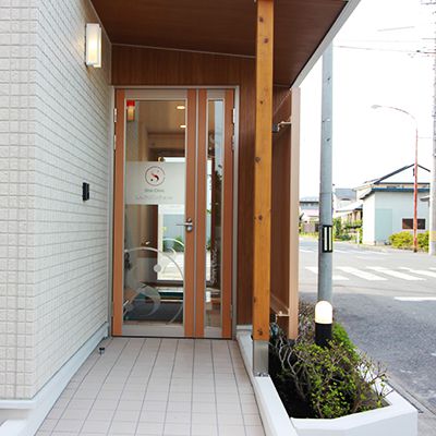 皮ふ科専門外来棟玄関